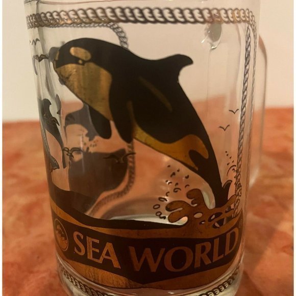 Vintage Sea World Black Gold Accent Glass Coffee Cup Mug Shamu Dolphins - Picture 7 of 8